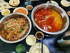 -周良天山牛杂城(天山路总店)