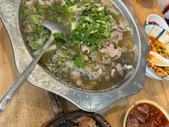-谢老五跷脚牛肉·非遗传承店