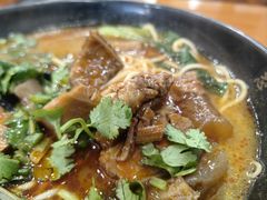 -志权牛肉面(灵山路店)