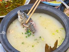 -土砂锅生态山庄·非遗砂锅雅鱼