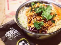 -喝丢一只鞋辣炒海鲜小烧烤(三八广场店)