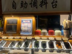 -八月美食小馆(银泰城总店)