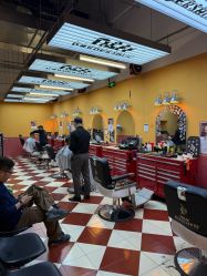 -Devilhands Barbershop男士理容店