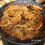 龙柏新村这边开了好几个商场 周边商业圈热闹好多