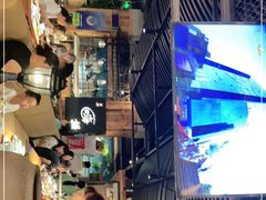 -洪氏嗨捞·广东猪肚鸡·椰子鸡火锅(西咸万象城店)