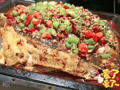 -江边城外烤全鱼(世茂广场店)