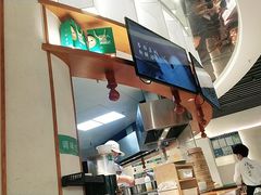 -诚铭记·虾仁汤包·成都小吃(融创店)