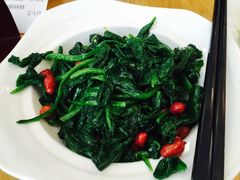 果仁菠菜-秦香陕西食府(华贸天地店)