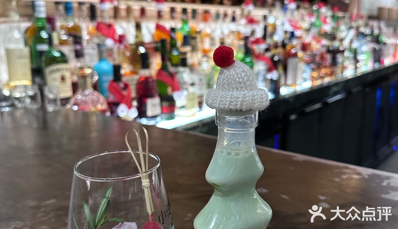 小伯格酒馆｜闺蜜聚会太棒啦！氛围感满满
