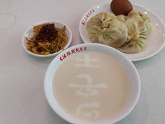 -陈寔包子王·卤煮小肠·京味小吃(龙潭店)