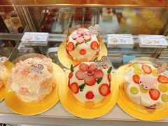 -花花卷卷·鲜食蛋糕(静安久光百货店)