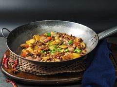 -老唐三下锅 ·张家界地标美食(溪布街店)