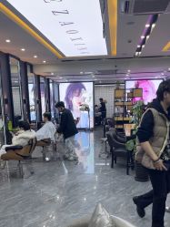 -藤野造型烫染·漂发