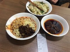 清汤抄手-花市豌杂面(民生路店)