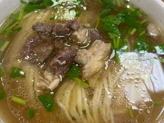 牛肉拉面-郑家包子牛肉拉面(尚勤路店)