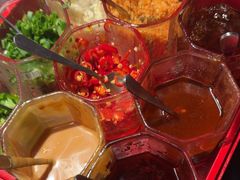 -禄婶鸡煲·打边炉