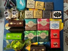 -VENCHI 闻绮(上海佛罗伦萨小镇店)