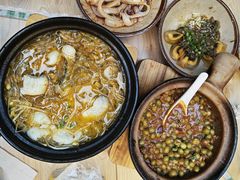-有红鸡毛店·砂锅菜(抚琴夜市店)