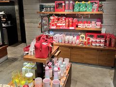 零售区-星巴克臻选(广州高德置地秋广场店)