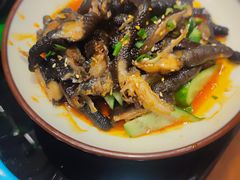 -川流不息·地道川菜·小龙虾(新松江路店)