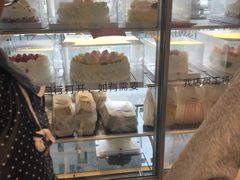 -红宝石·鲜奶小方·海派西点房(南丹店)