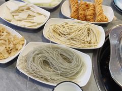 -光头药膳鸡(莱茵小镇店)
