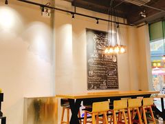 大堂-HELLO 27 意面·沙拉·帕尼尼