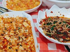 -洪霞餐馆