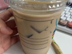 -瑞幸咖啡(杭州绿地中央店)
