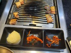 -臻牛烤肉