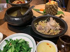 傣味菠萝饭-云海肴·汽锅鸡·云南菜(美罗城店)