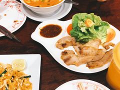 -Dang restaurant (patong phuket)