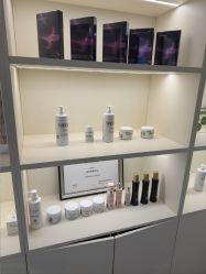 -JNK皮肤管理中心