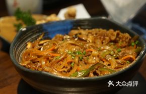 Signature Beef Bowl Set