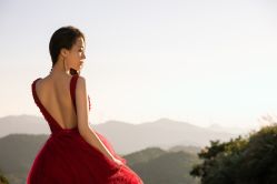 -挪娅婚纱摄影皇家会所