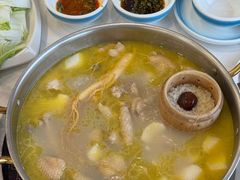 -朴小妹人参鸡汤火锅(长白山万达店)