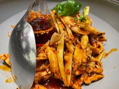 敲糖棒棒鸡-辛香汇·现炒川菜(淮海路百盛店)
