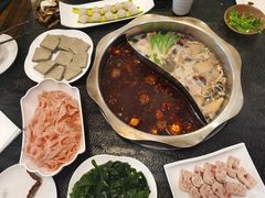 -仁虎老火锅(黄泥磅店)
