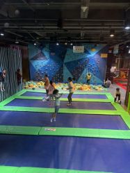 -反弹蹦床公园·运动乐园·团建·亲子派对(深圳观澜湖店)