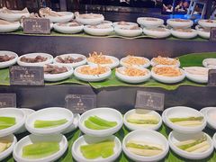 -雍容荟帝王蟹活龙虾展台自助(IFS黑金店)