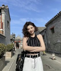 -苑苑发型设计