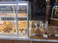 面包甜点陈列柜-老大昌(淮海中路店)