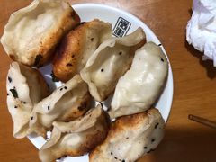 -吴江路生煎锅贴(立新路店)