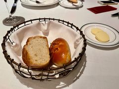 餐前包-Wolfgang’s Steakhouse 沃夫冈牛排馆(上海白玉兰广场店)