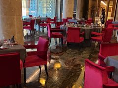 -粤尚腾香居中餐厅(首都机场希尔顿店)