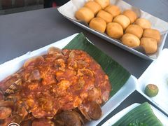 -东海岸人工湖美食村