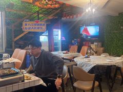 -顶峰夜宴·龙虾烧烤大排档(九江学院店)
