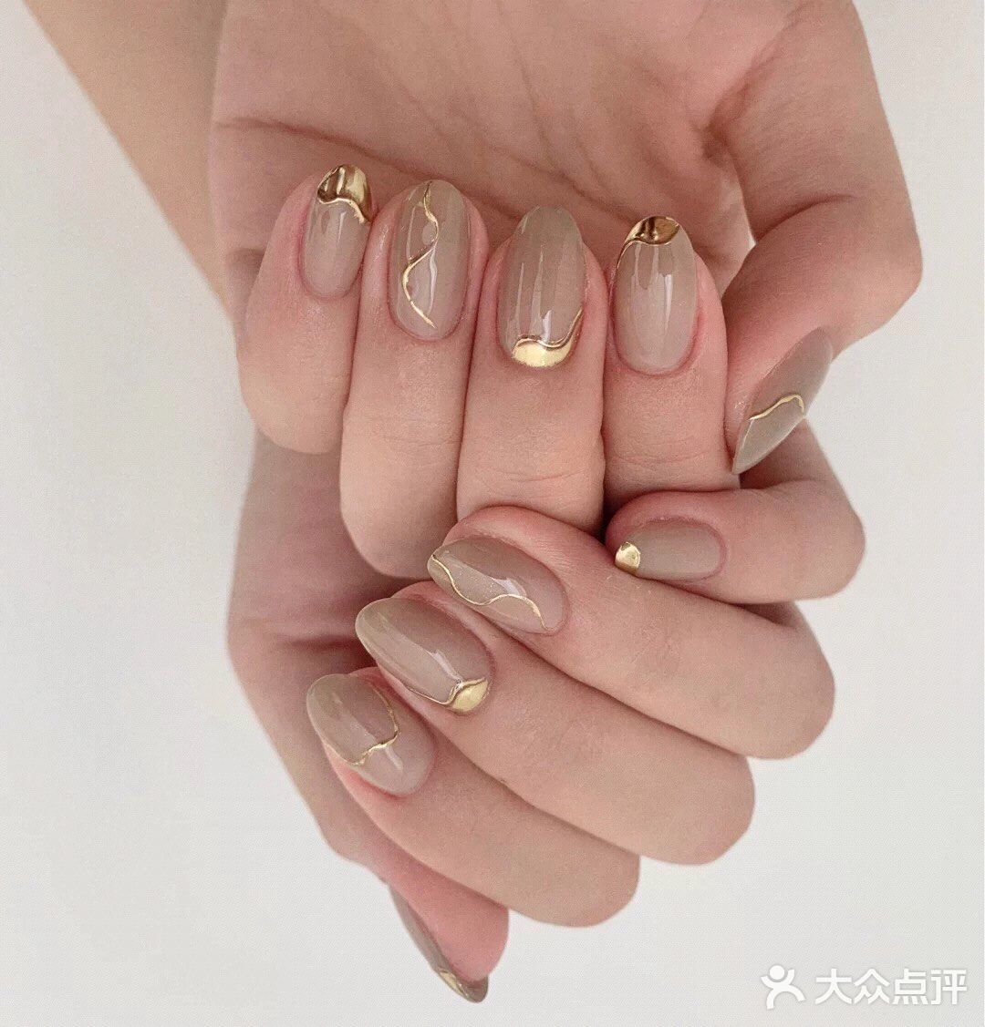 简约款美甲