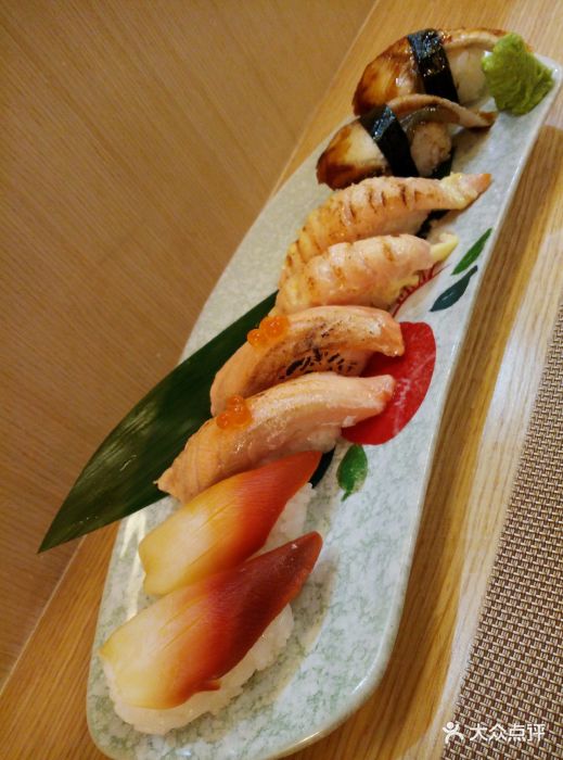 立派寿司图片