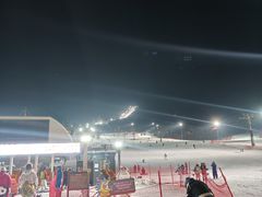 -中旅松花湖滑雪场